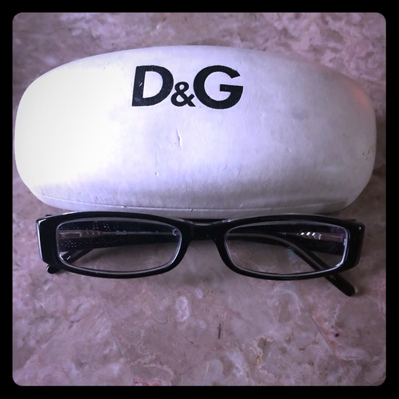 pearle vision oakley